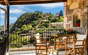 Stemnitsa Stone Residence - Comfy Mountain Getaway