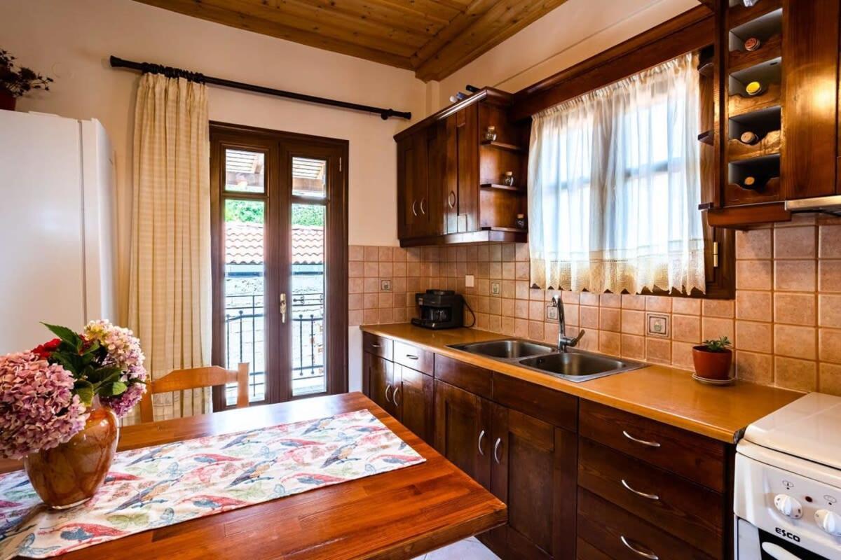 Stemnitsa Stone Residence - Comfy Mountain Getaway Exterior foto